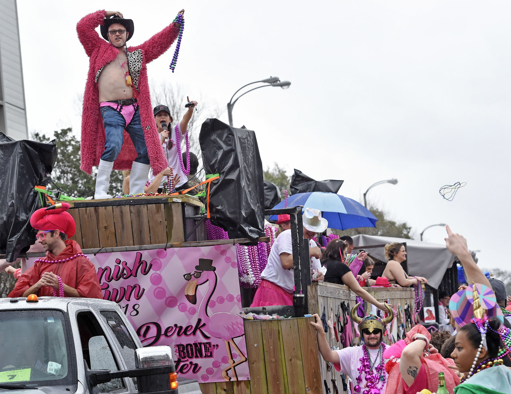 BR.spanishtownparade1247.021118 bf
